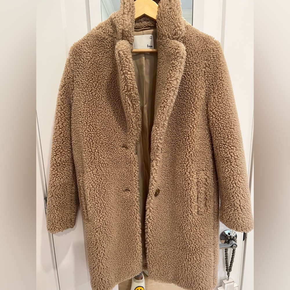 Aritzia tan teddy coat